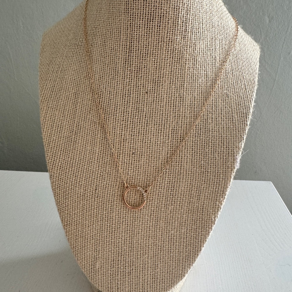Elegant Gold Necklace